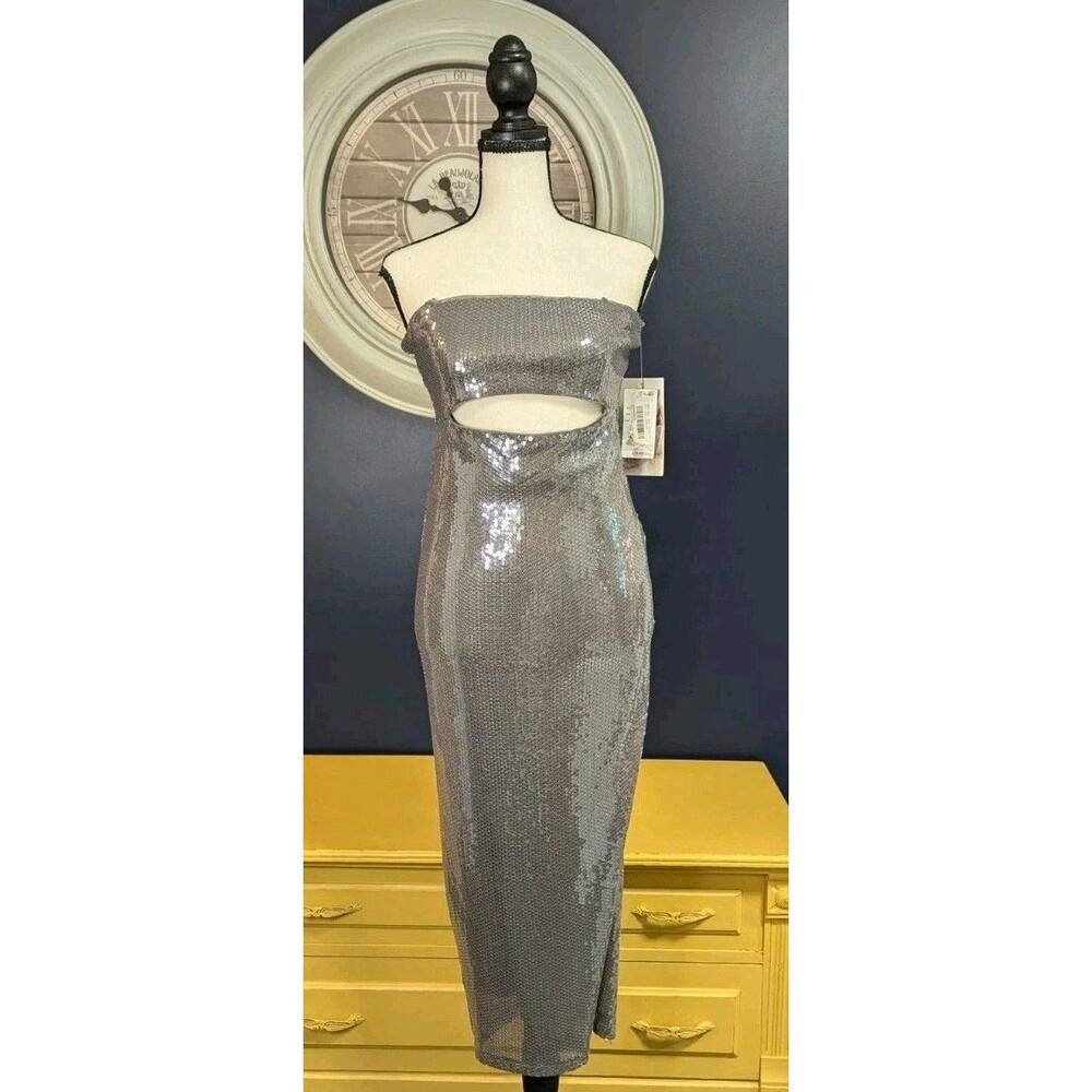 Honey and Rosie Bodycon Sequin Dress NWT Women's Medium Silver Cocktail Party